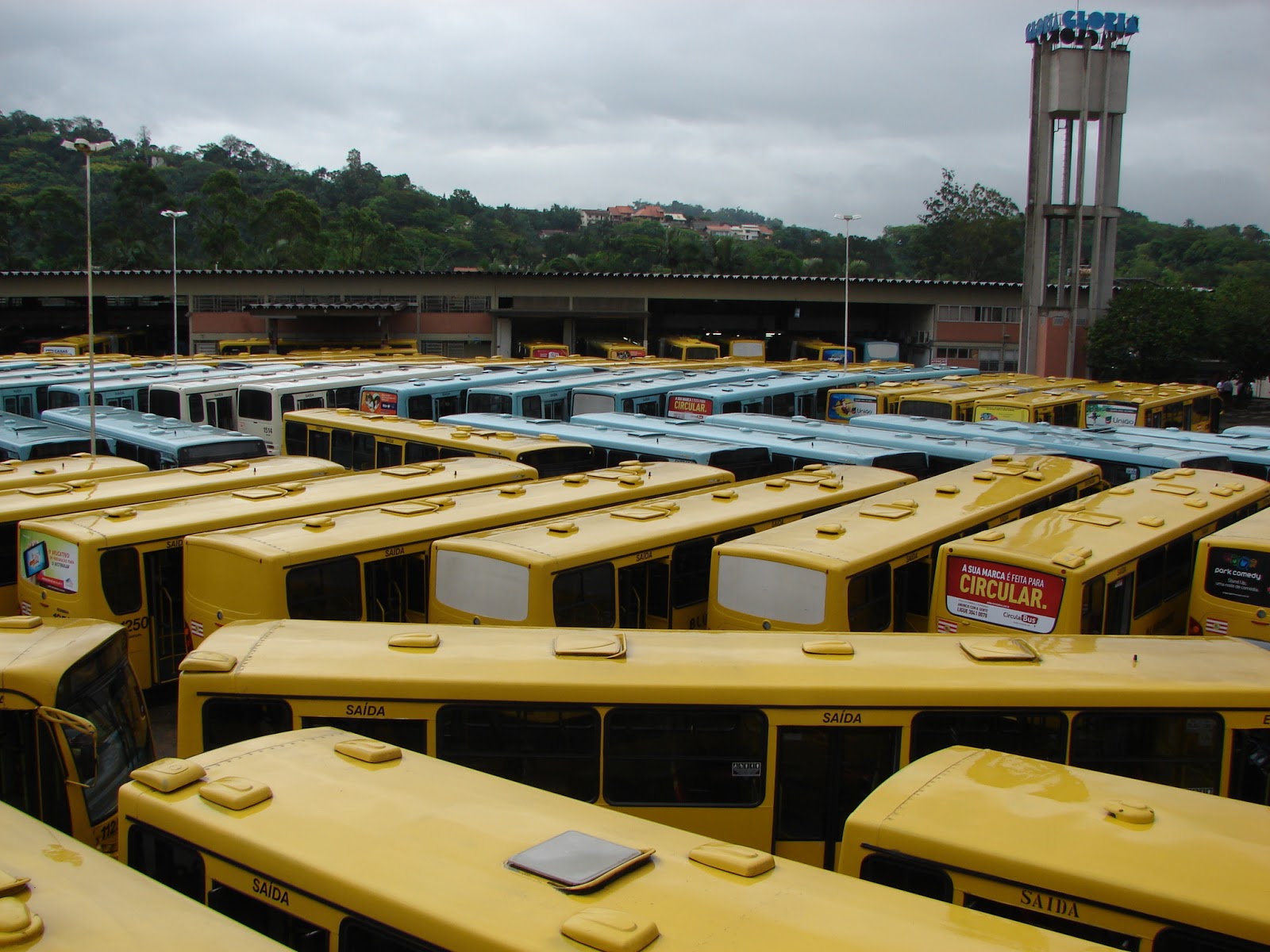 Blumenau segue sem ônibus coletivo no segundo dia de greve.